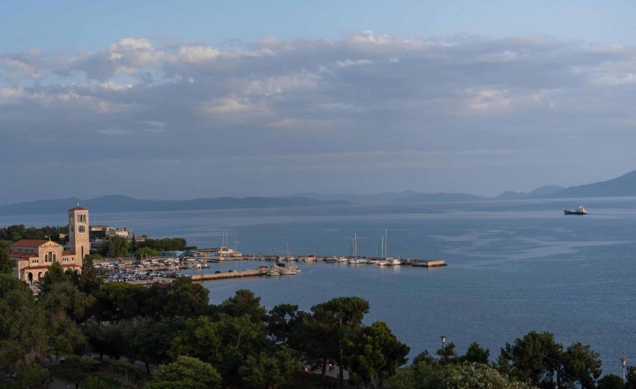 Park Hotel Volos Buitenkant foto